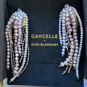 Brand new Garcelle x Roni Blanshay pearl statement earrings